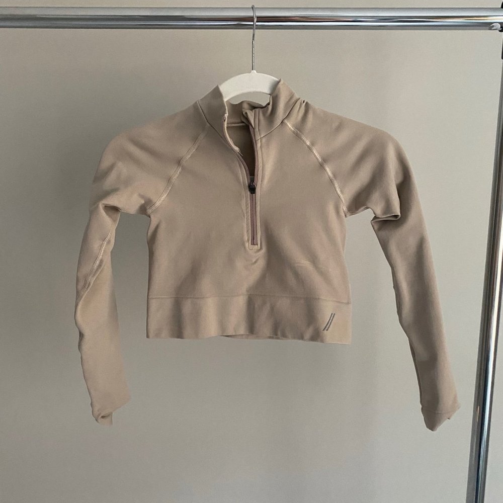 Bloggers Favorite TALA beige cropped workout top